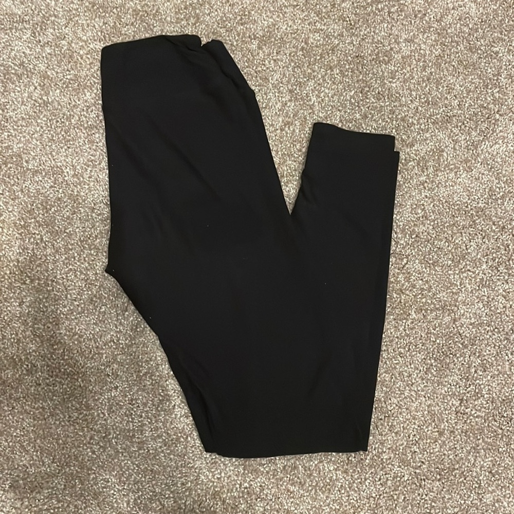 Lularoe solid black OS leggings